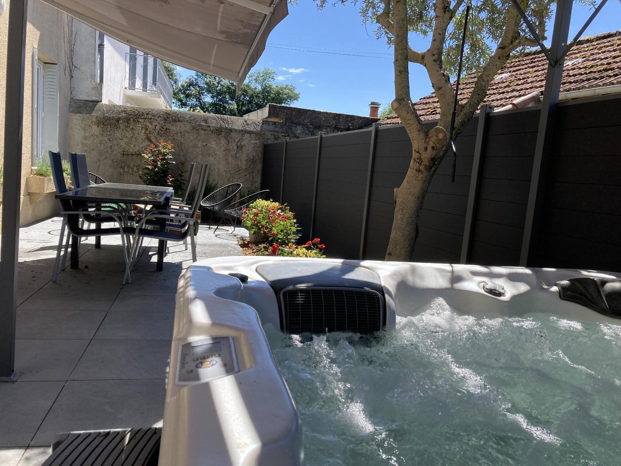 Location Appartement Des Pyrenees Borderes-sur-l'Echez Exterior foto