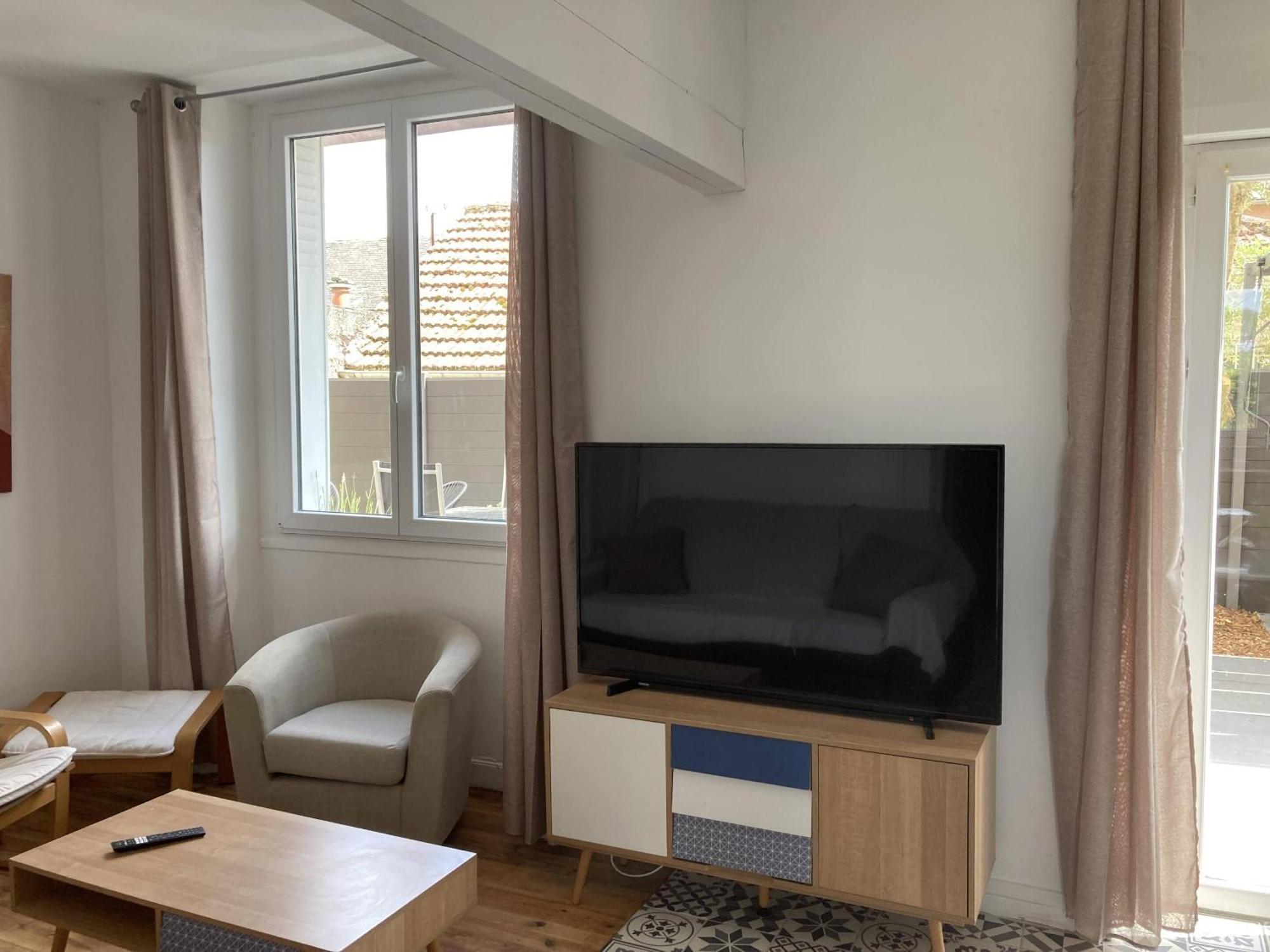 Location Appartement Des Pyrenees Borderes-sur-l'Echez Exterior foto