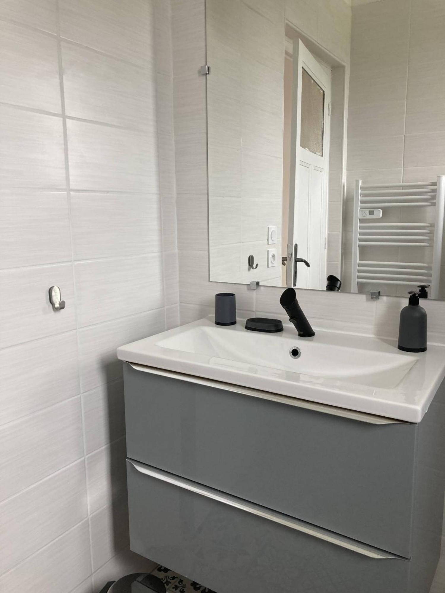 Location Appartement Des Pyrenees Borderes-sur-l'Echez Habitación foto