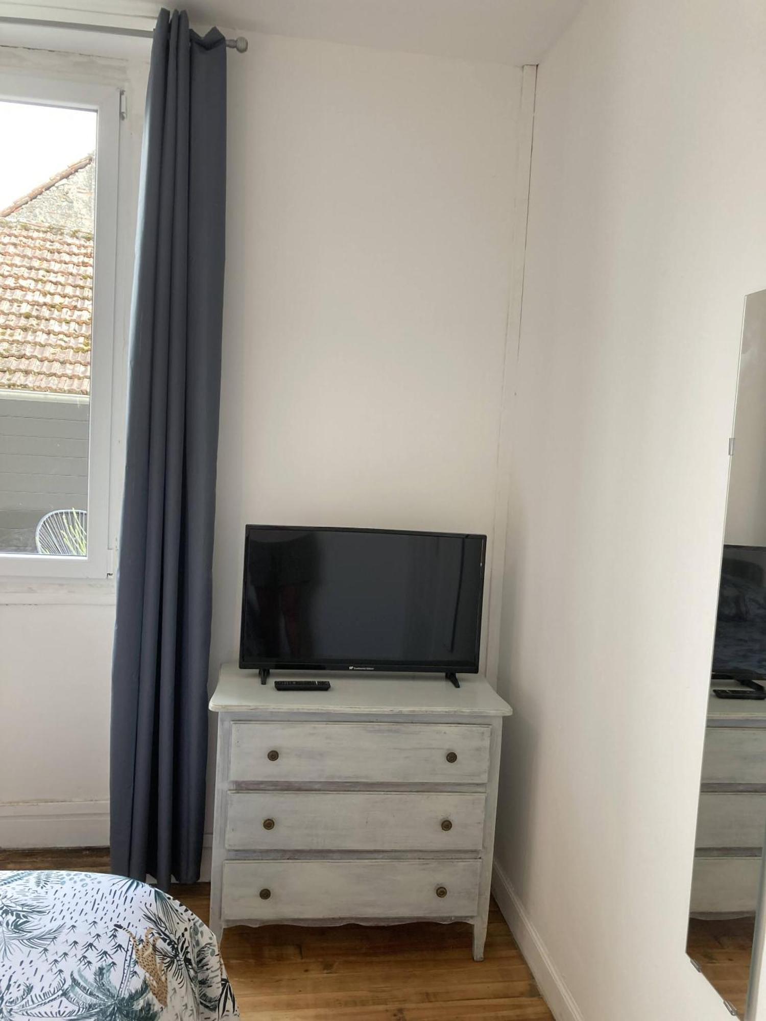 Location Appartement Des Pyrenees Borderes-sur-l'Echez Habitación foto