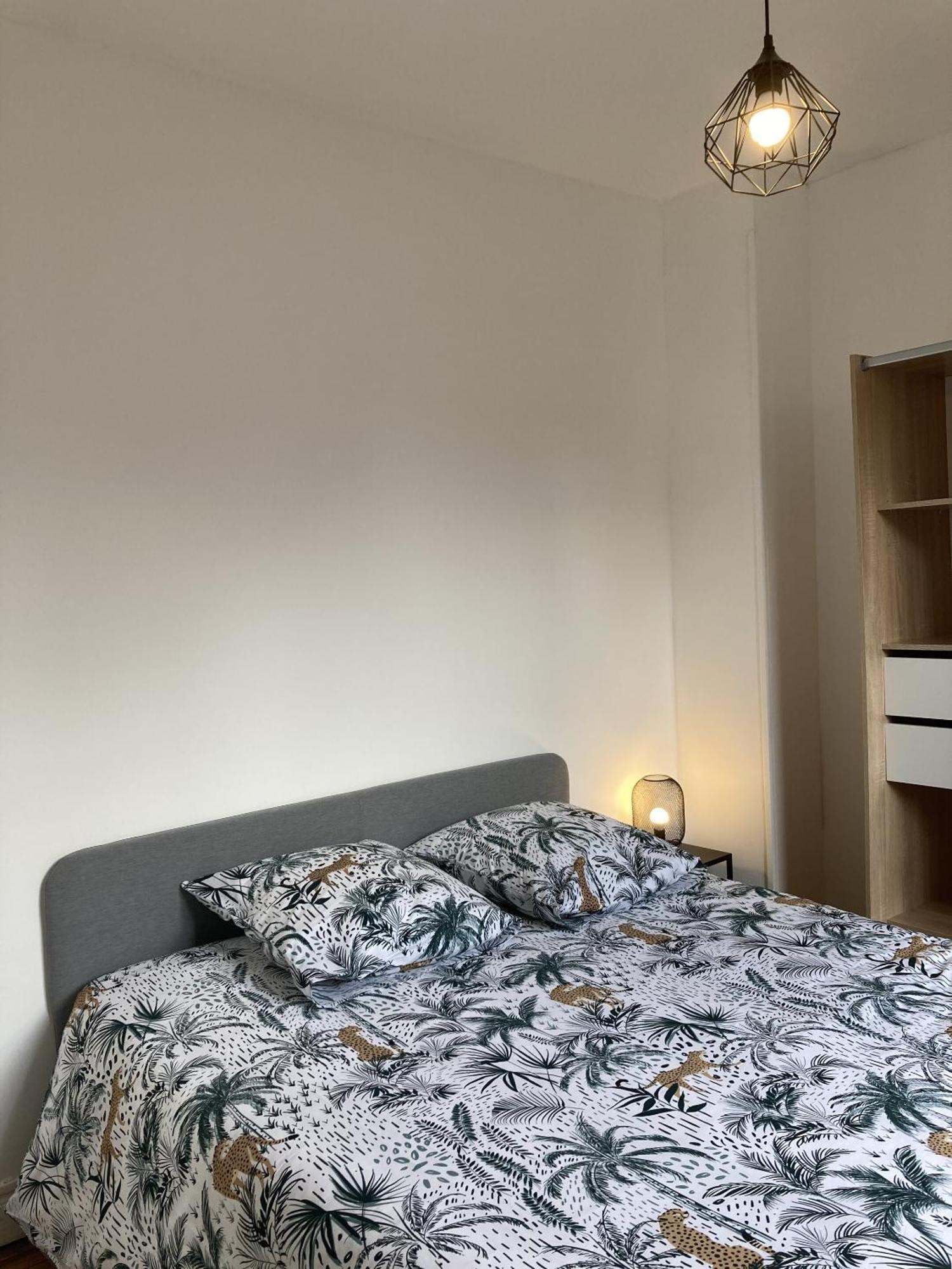 Location Appartement Des Pyrenees Borderes-sur-l'Echez Habitación foto