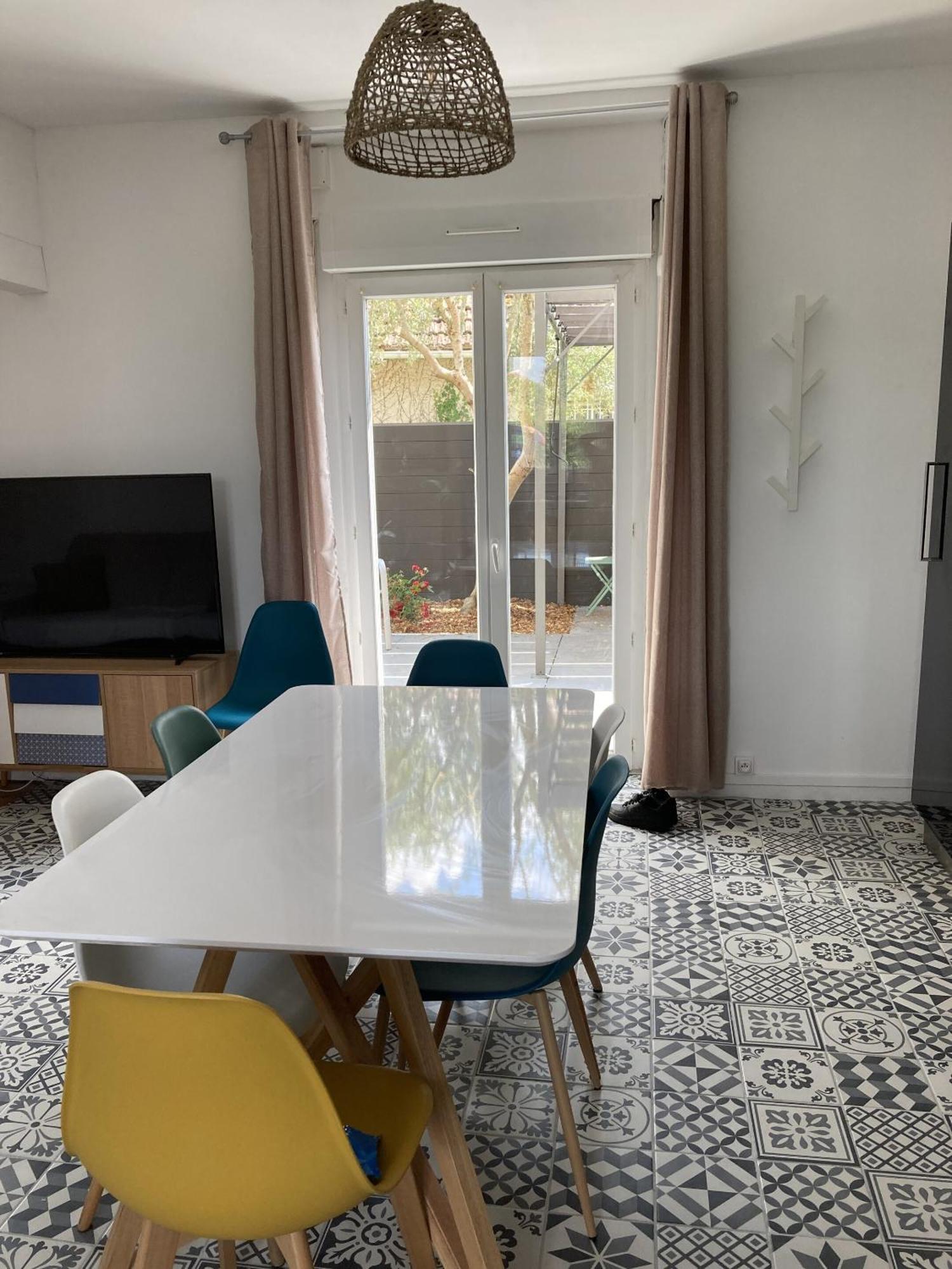 Location Appartement Des Pyrenees Borderes-sur-l'Echez Habitación foto